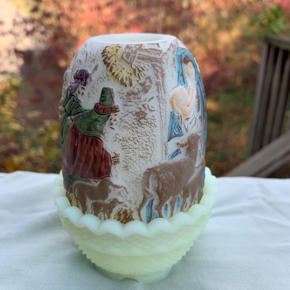 Fenton “Birth of a Savior” 2 piece fairy light - Picture 4 of 10